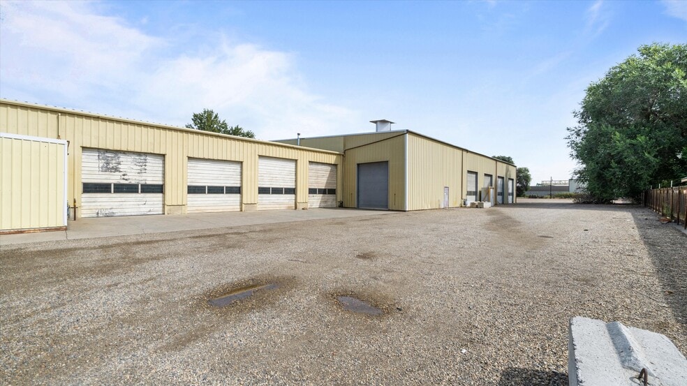 More Photos Of 1722 Morgan Rd, Sunnyside Warehouse For Sale