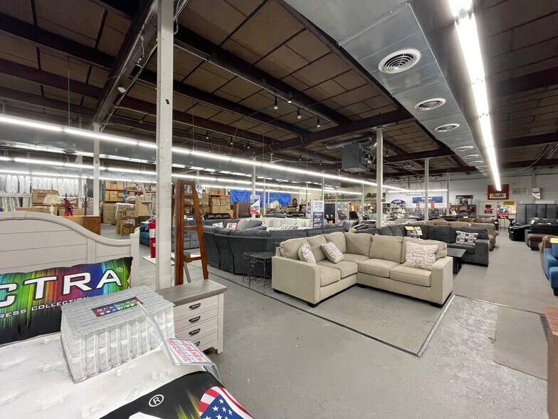 More Photos Of 3120-3130 Rt-112, Medford Freestanding For Sale