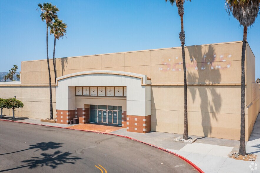 More Photos Of 21712 Hawthorne Blvd, Torrance General Retail For Lease