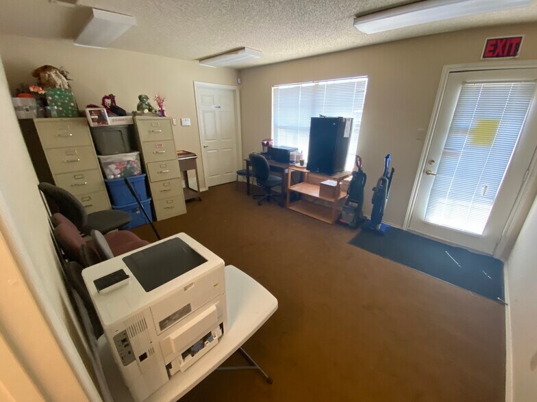 More Photos Of 405 S Elm St, Denton Apartments For Sale