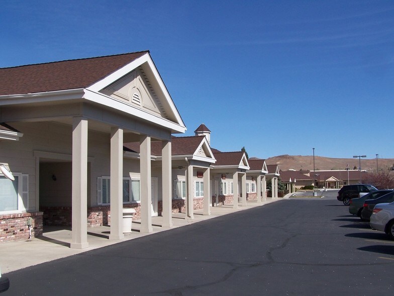 More Photos Of 2261-2281 Pyramid Way, Sparks Unknown For Lease