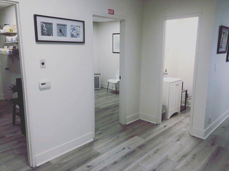 More Photos Of 16260 Ventura Blvd, Encino Medical For Lease