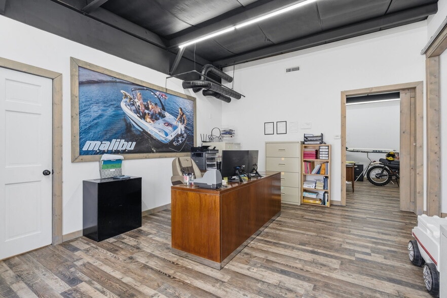 More Photos Of 5601 S Campbell Ave, Springfield General Retail For Sale