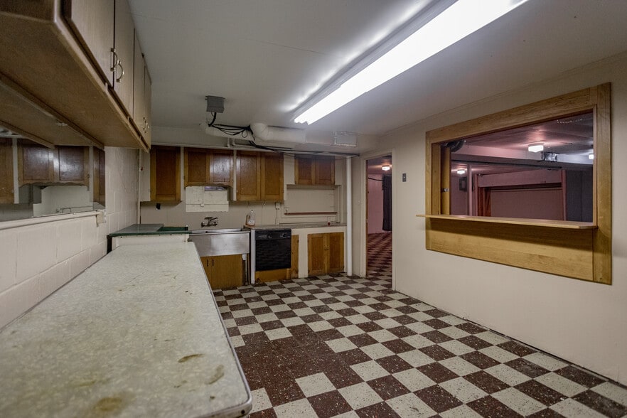 More Photos Of 14873 Collinson St, Eastpointe Religious Facility For Sale