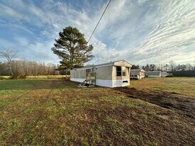 Primary Photo Of 826 County Road 48, Haleyville Manufactured Housing Mobile Home Park For Sale