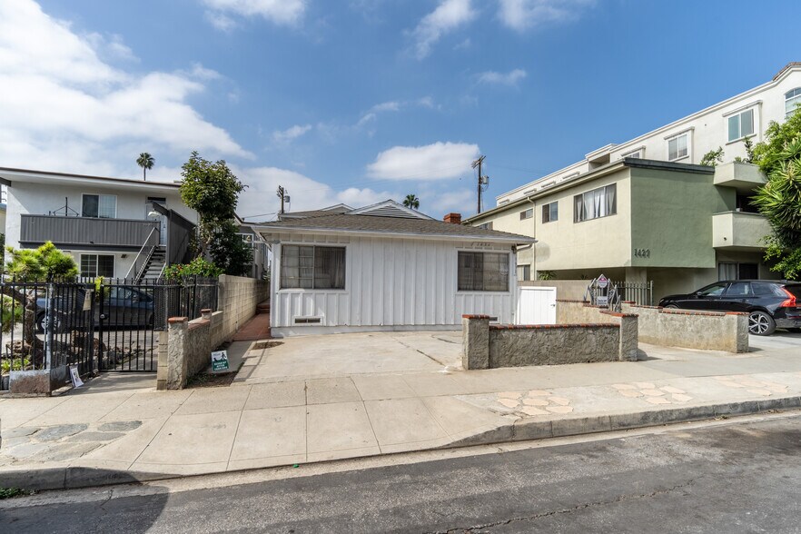 More Photos Of 1631 Granville Ave, Los Angeles Apartments For Sale