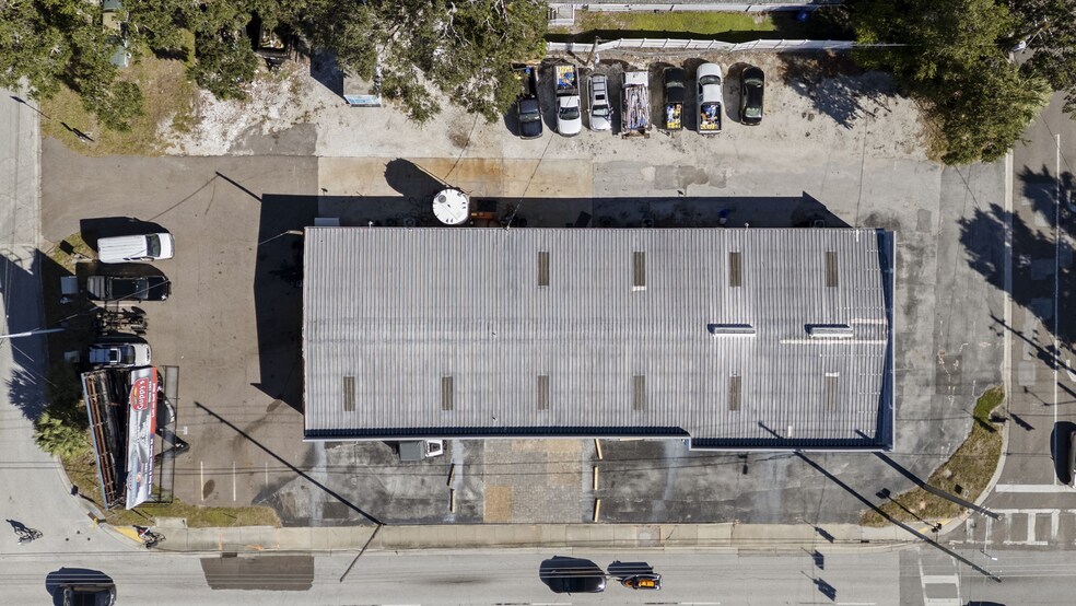 More Photos Of 1400 W Bay Dr, Largo General Retail For Sale