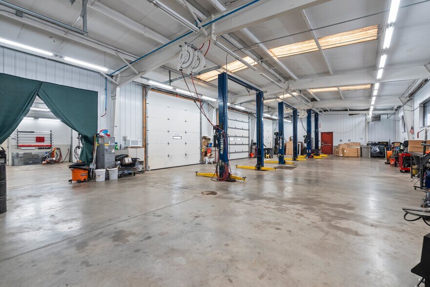 More Photos Of 1413-1415 Elkins Ave, Levittown Freestanding For Lease