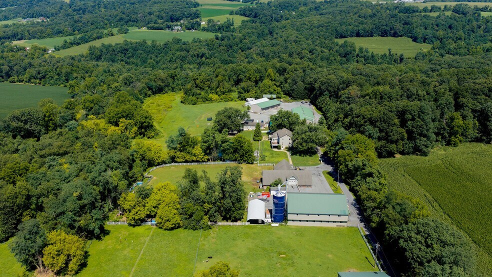 More Photos Of 197 Pencroft Dr N, Holtwood Industrial For Sale