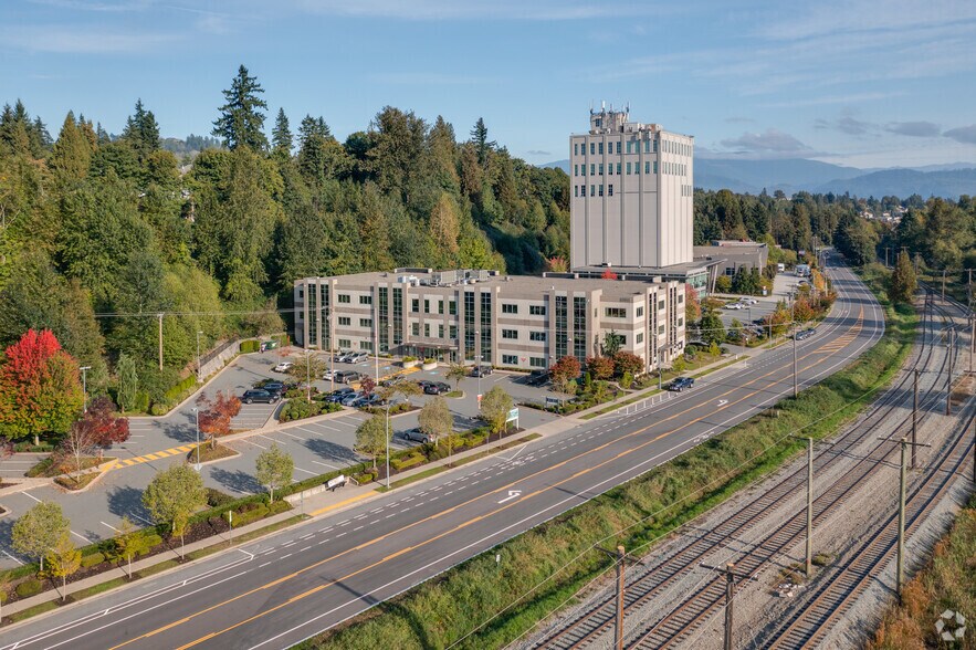 More Photos Of 33991 Gladys Ave, Abbotsford Showroom For Lease