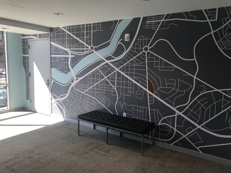 More Photos Of 3200 Pennsylvania Ave SE, Washington General Retail For Lease