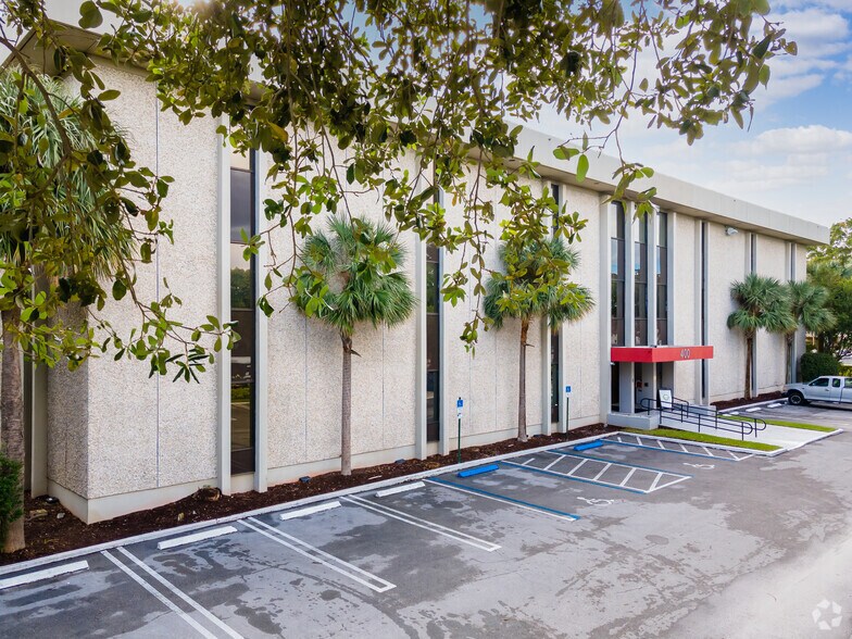 Primary Photo Of 400 N Congress Ave, West Palm Beach Office For Lease