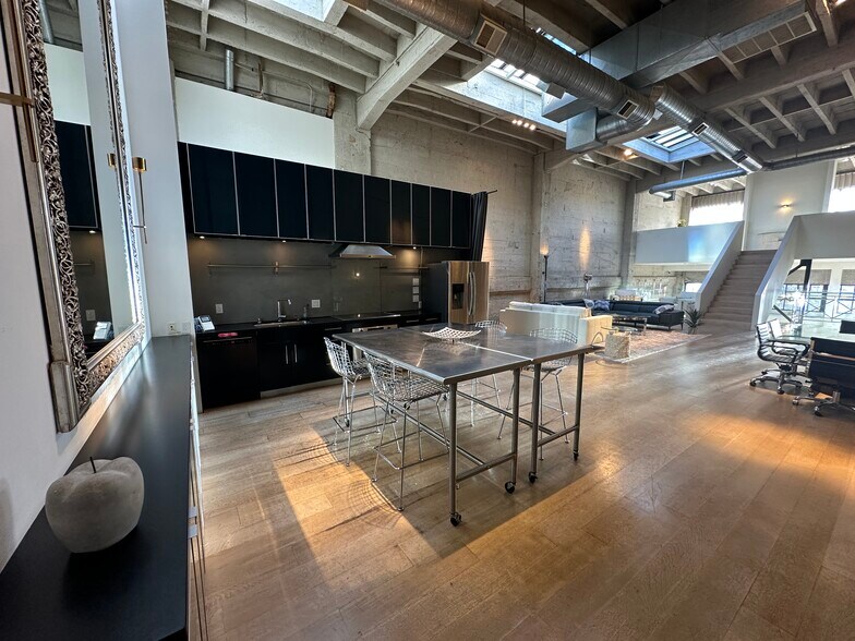 More Photos Of 30 Sheridan St, San Francisco Office For Sale