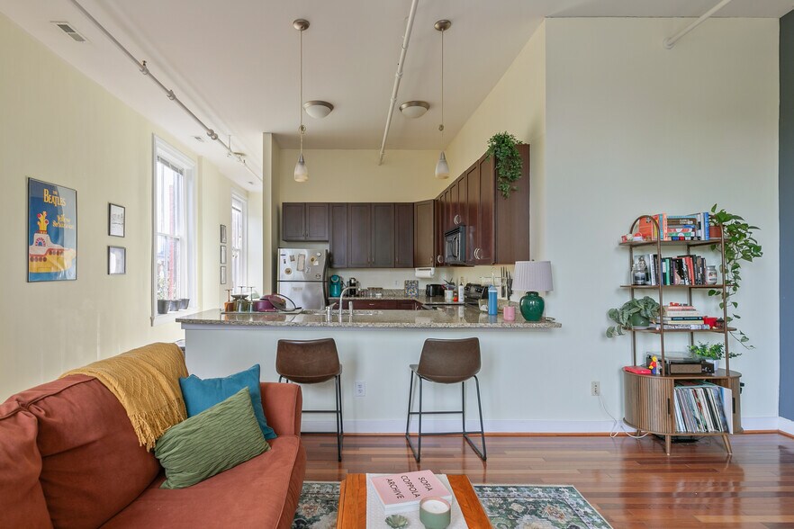 More Photos Of 119-123 E Broad St, Richmond Apartments For Sale