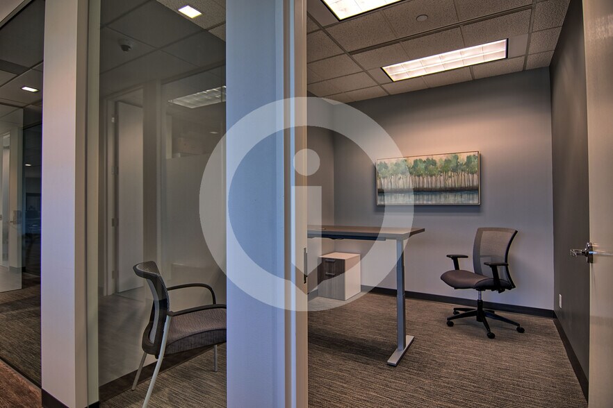 More Photos Of 8500 Normandale Lake Blvd, Bloomington Coworking Space