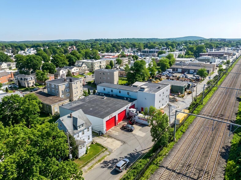 More Photos Of 204 Providence St, Hyde Park Industrial For Lease