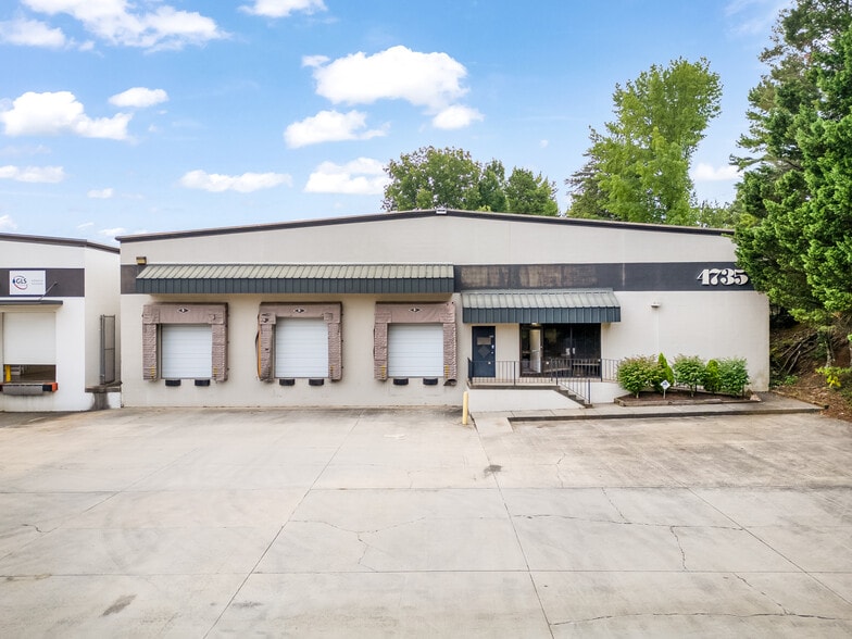Primary Photo Of 4735 Dwight Evans Rd, Charlotte Warehouse For Sale