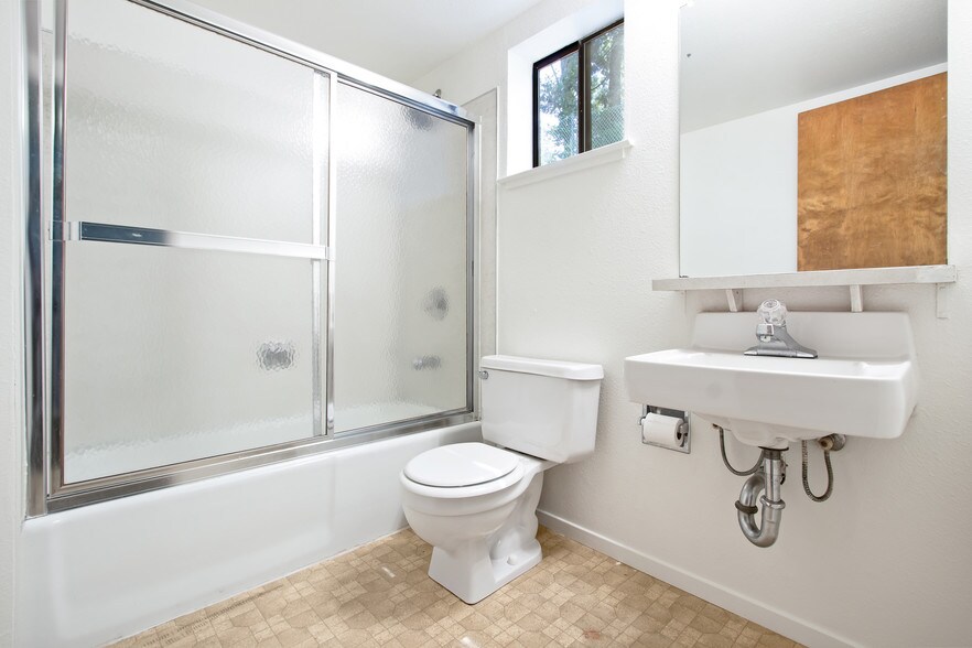 More Photos Of 6350 State Highway 193, Georgetown Hotel For Sale