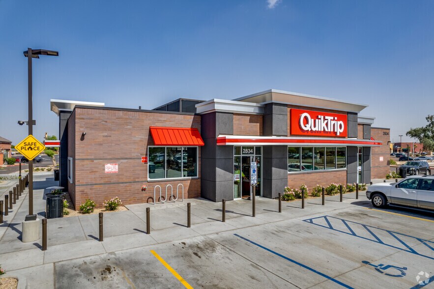 More Photos Of 2710-2734 W Bell Rd, Phoenix General Retail For Lease