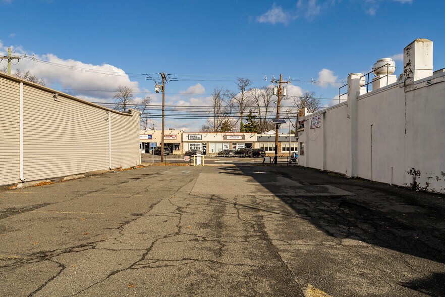 More Photos Of 2714 Morris Ave, Union Township General Retail For Sale