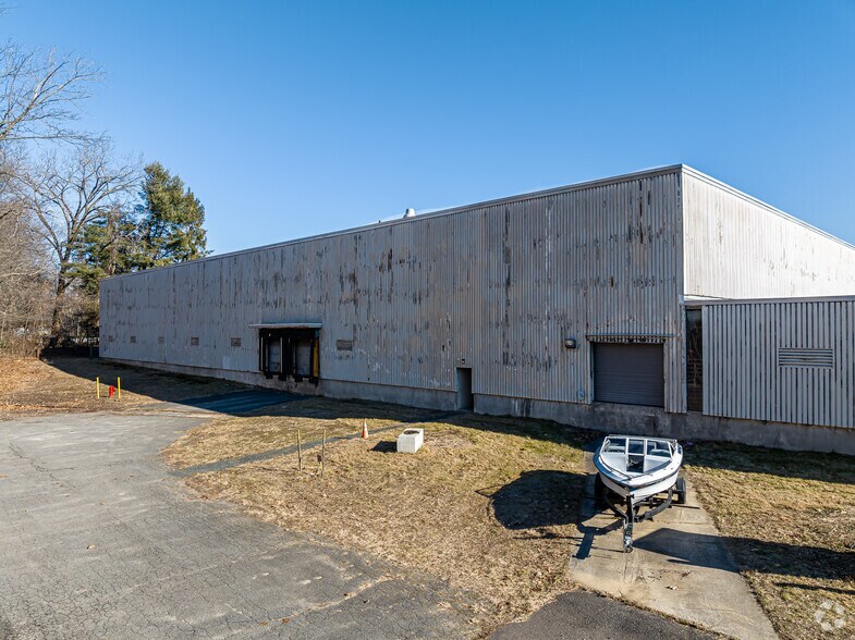 More Photos Of 53 Manning Rd, Enfield Warehouse For Lease
