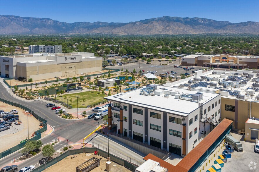 More Photos Of 2100 Louisiana Blvd NE, Albuquerque Coworking Space