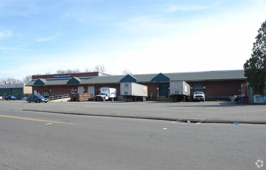 More Photos Of 263-275 Park Ave, East Hartford Warehouse For Lease