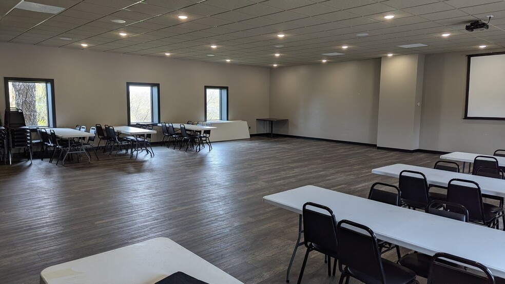 More Photos Of 4490 US-212, Montevideo Sports And Entertainment For Sale