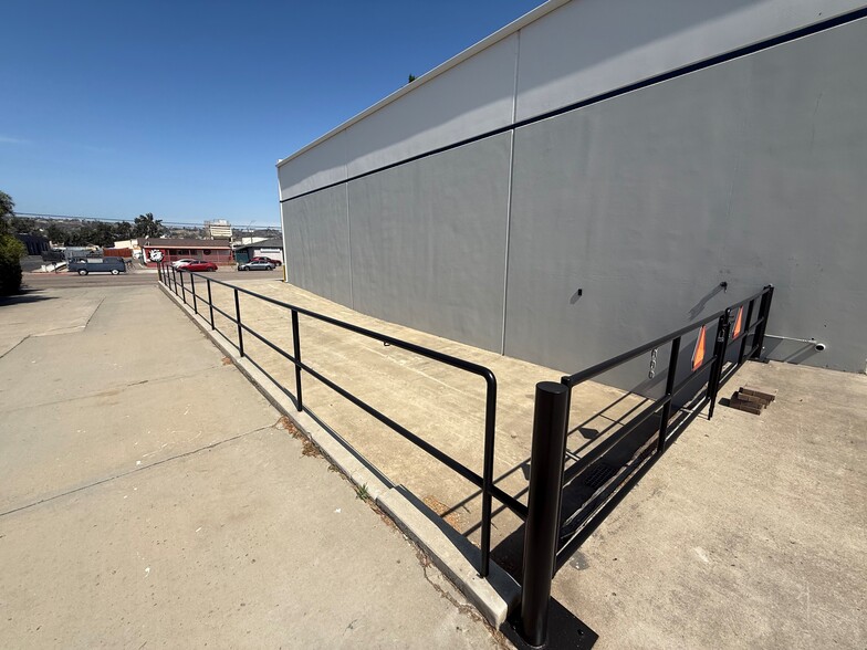 More Photos Of 1545-1575 Pioneer Way, El Cajon Warehouse For Lease