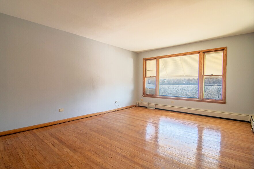 More Photos Of 14130-14132 S Atlantic Ave, Riverdale Multifamily For Sale