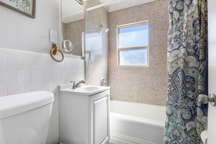 More Photos Of 732 E 1000 S, Clearfield Apartments For Sale