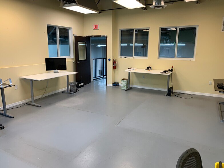 More Photos Of 3445-3499 High Ridge Rd, Boynton Beach Warehouse For Lease