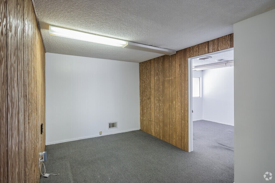 More Photos Of 8431 Monroe Ave, Stanton Industrial For Sale