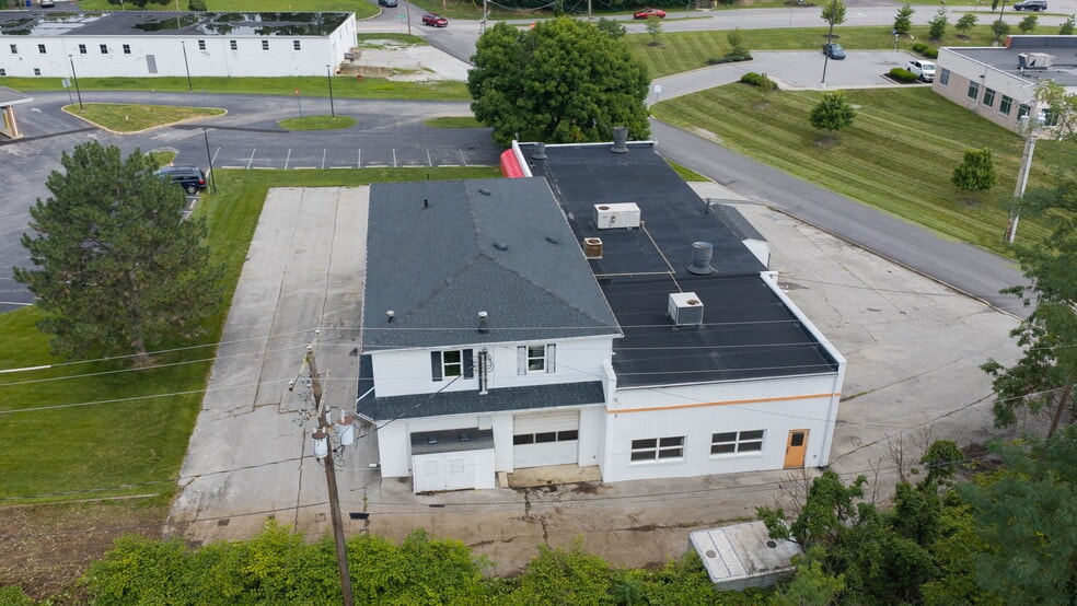More Photos Of 1475 Carlisle Rd, York General Retail For Sale