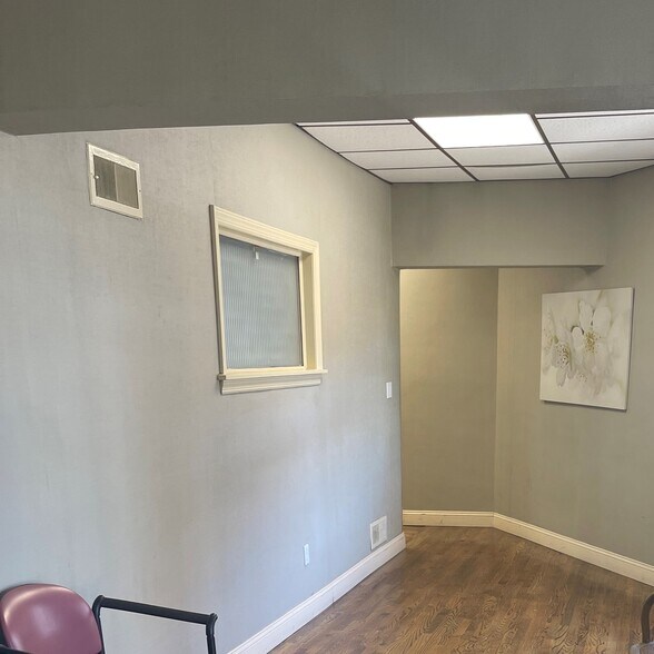 More Photos Of 10 Union Ave, Lynbrook Medical For Sale