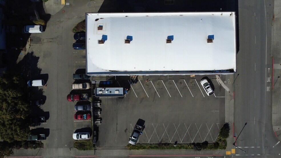 More Photos Of 737 G St, Arcata Freestanding For Sale