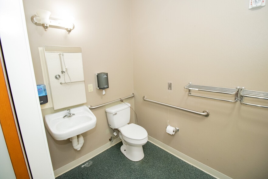 More Photos Of 224 E Central Ave, Andover Rehabilitation Center For Sale