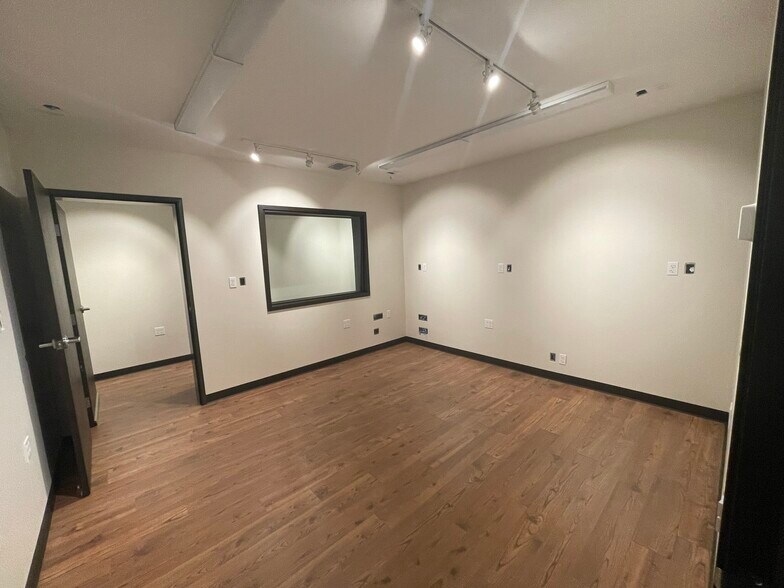 More Photos Of 9190-9214 Exposition Blvd, Los Angeles Warehouse For Sale