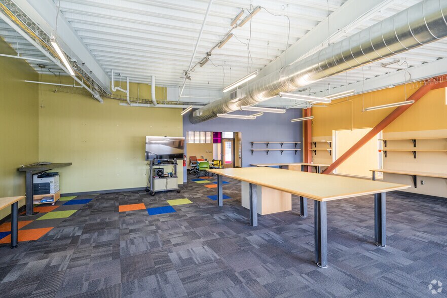 More Photos Of 3457 Ringsby Ct, Denver Loft Creative Space For Lease