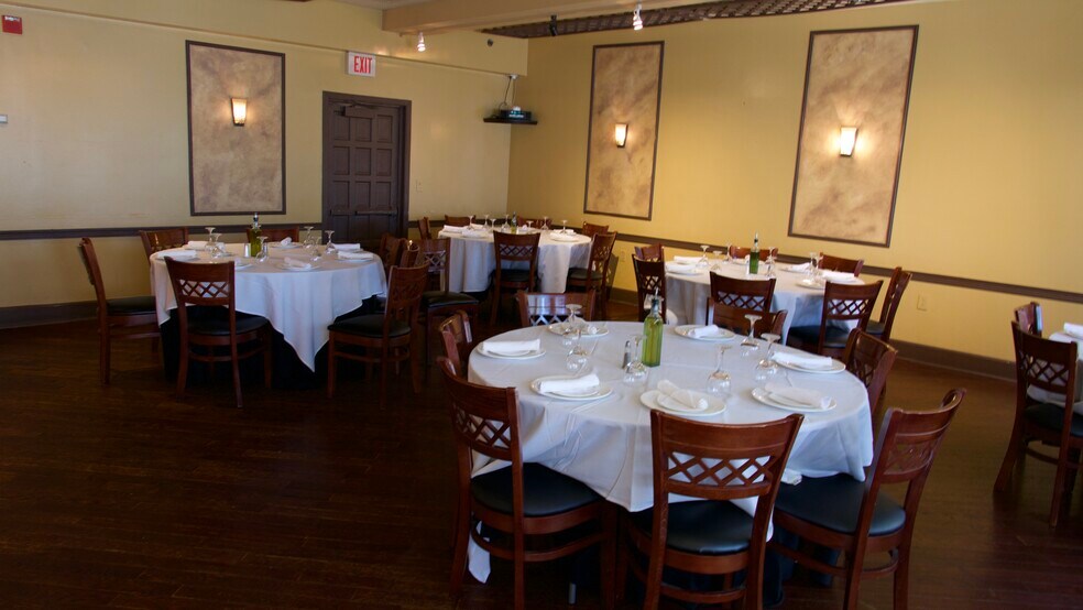 More Photos Of 293 Queen Anne Rd, Teaneck Restaurant For Sale