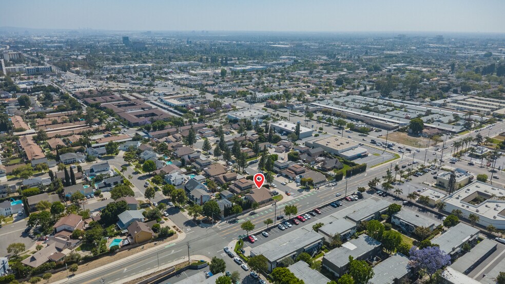 More Photos Of 2229 Ponderosa St, Santa Ana Apartments For Sale