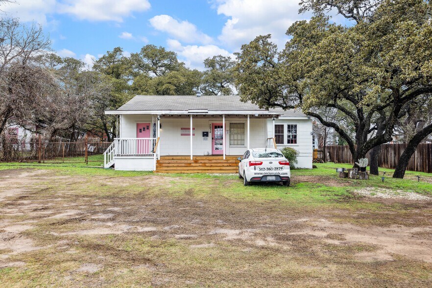 More Photos Of , Austin General Retail For Sale