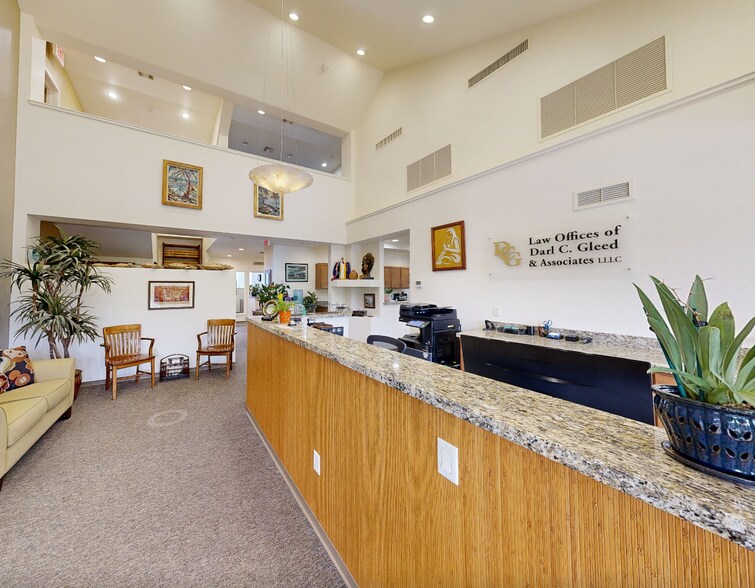 Primary Photo Of 75-5905 Walua Rd, Kailua Kona Office For Lease