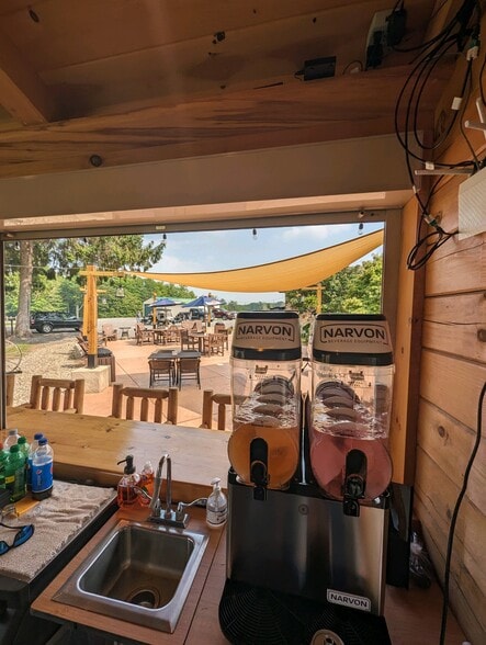 More Photos Of 32600 N State Route 44, Slate Run Hotel For Sale