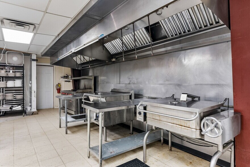 More Photos Of 3801 Happy Bend Rd, Atkins Restaurant For Sale