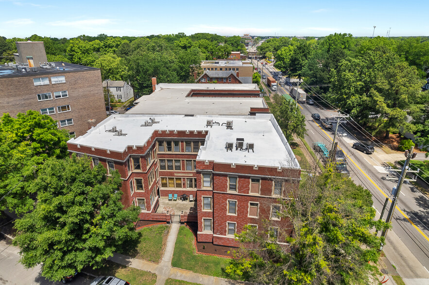 Primary Photo Of 1000 Gates Ave, Norfolk Apartments For Sale