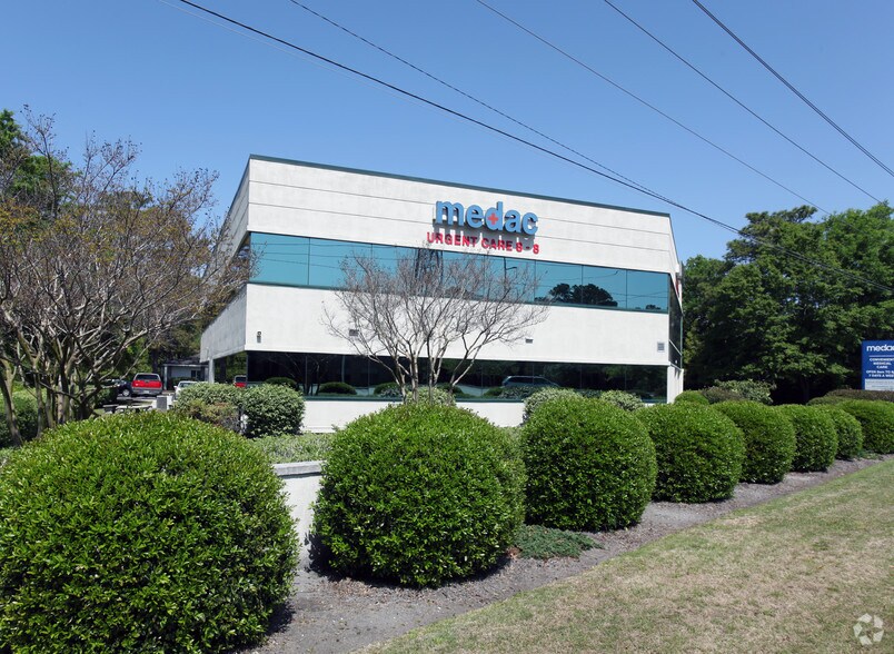 More Photos Of 1442 Military Cutoff Rd, Wilmington Medical For Lease