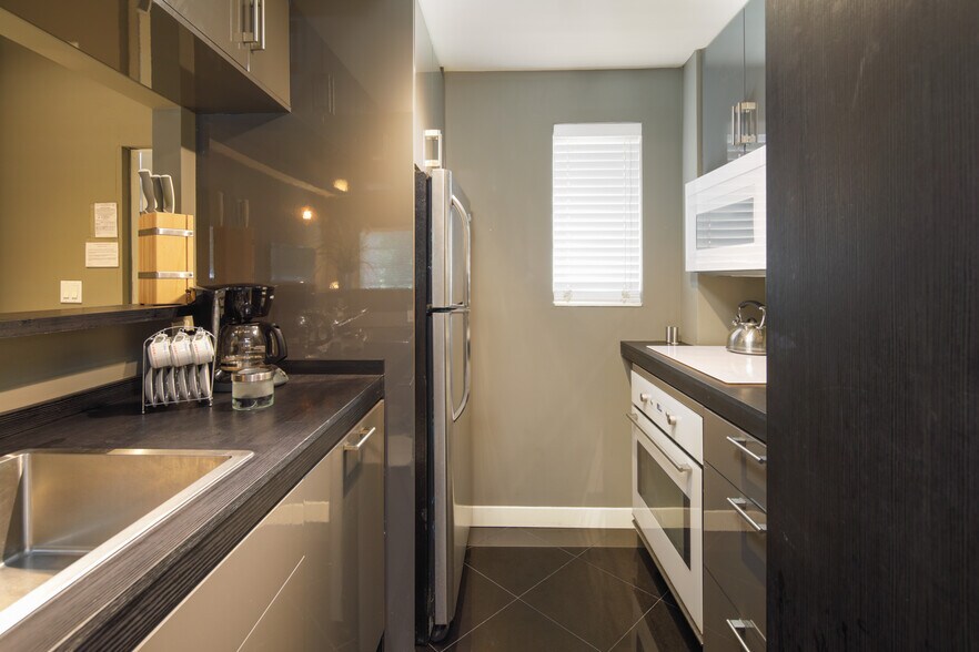 More Photos Of 560 Michigan Ave, Miami Beach Apartments For Sale