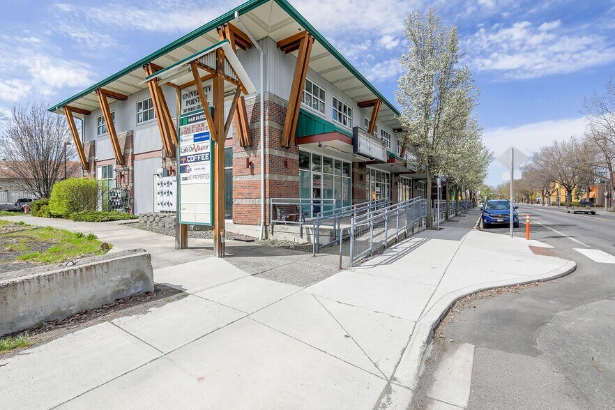 More Photos Of 317 W 6th St, Moscow Storefront Retail Office For Lease