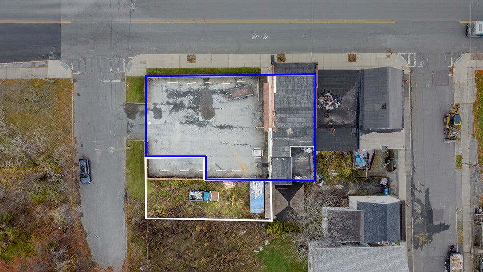 More Photos Of 1118 Broadway, Albany Bar For Sale